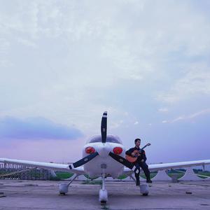 11人裸体航班女三级片普通话高清版电影
